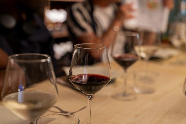 Bordeaux wandeltocht : geschiedenis, wijn, gebak (in Engels)
