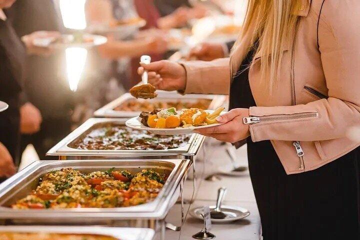 Auckland Dinner Cruise Scenic Views and Seasonal Buffet