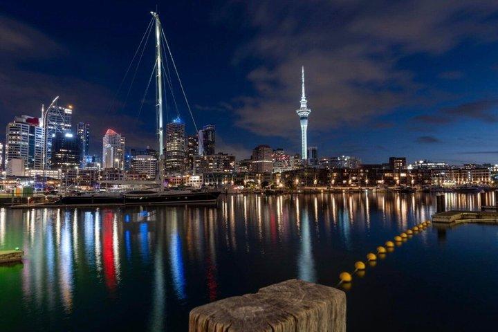 オークランドディナークルーズ絶景と季節のビュッフェ