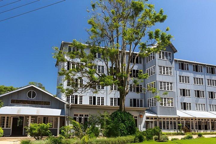 Kandy Iconic Highlights Tuk Tuk Tour