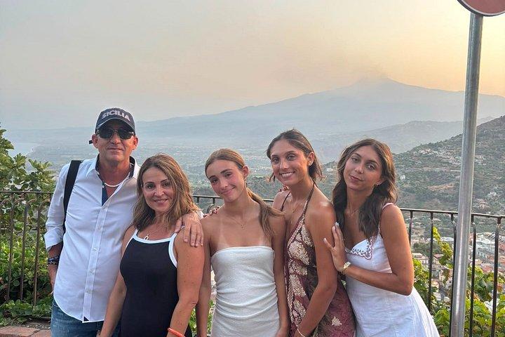 アペ・カレッセ主催、カステルモーラ・アーモンドワインのテイスティング