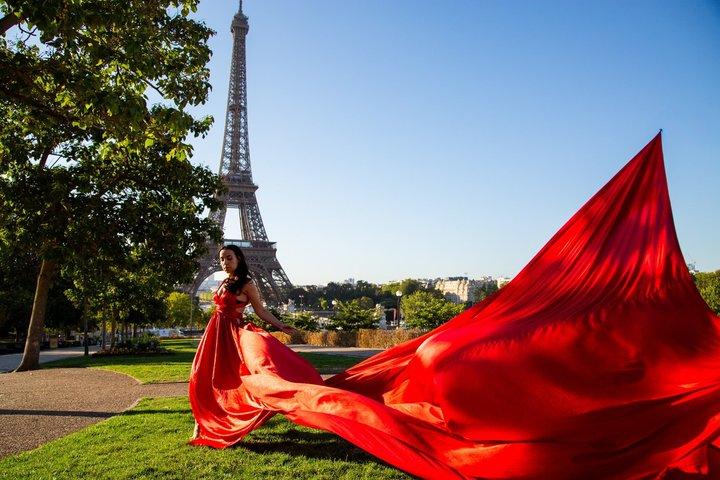 パリのフライングドレスの写真撮影とビデオ