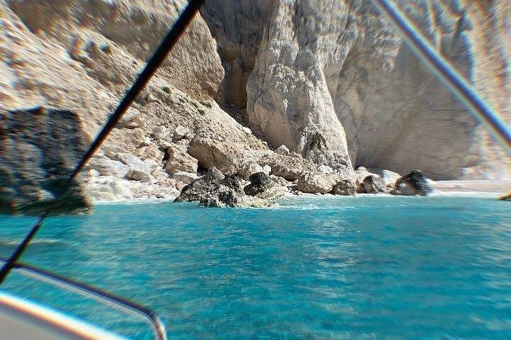 ザキントスグラスボトムボートツアータートルズとアイランドスイミング