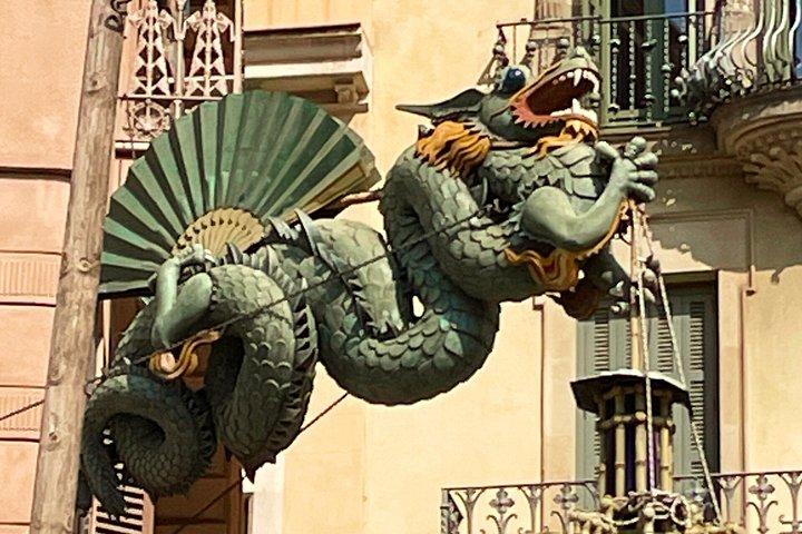 バルセロナ・ゴシック地区の秘密に迫る