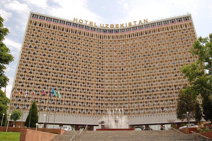 タシュケントウォーキングツアーメトロ、旧市街とチョルスバザール