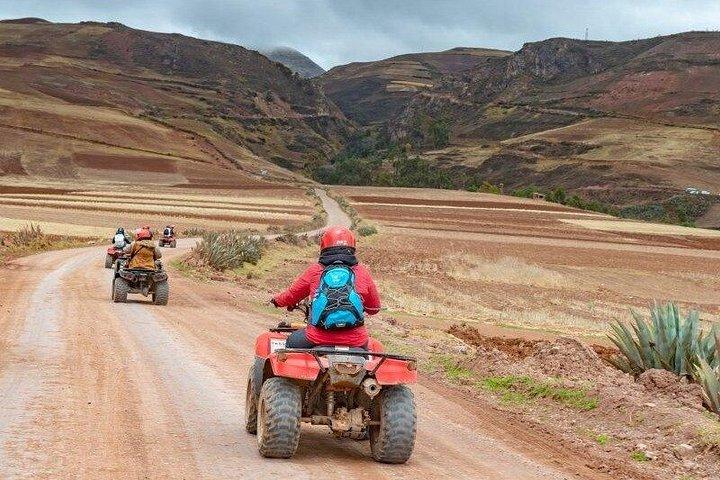 ウツボとマラス塩鉱山を巡るATVアドベンチャー