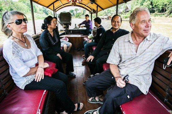 タイファーマーズハウスとカオソーイでチェンマイ川クルーズ