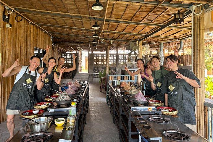 プーケットでタイ料理教室とマーケットツアーを体験