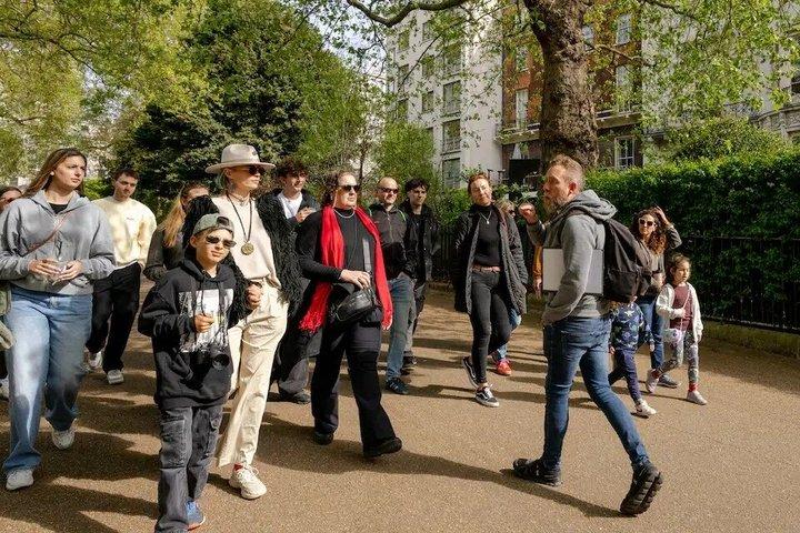 Private Essential London Walking Tour with a Londoner