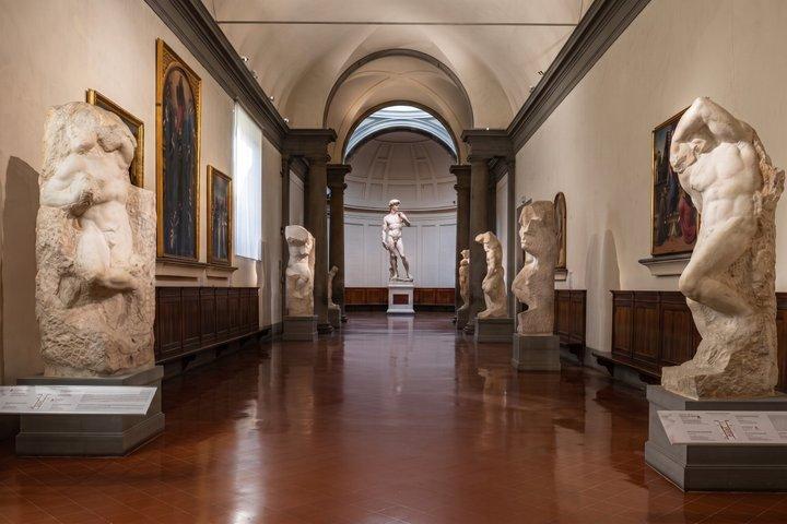 Florence: Accademia Gallery Reserved Access with Audio Guide