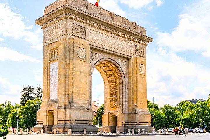 Bucharest in 3 Hours – Highlights & Hidden Stories