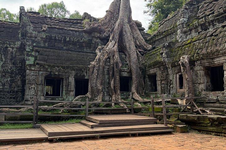Full-Day Private Custom Tour in Siem Reap