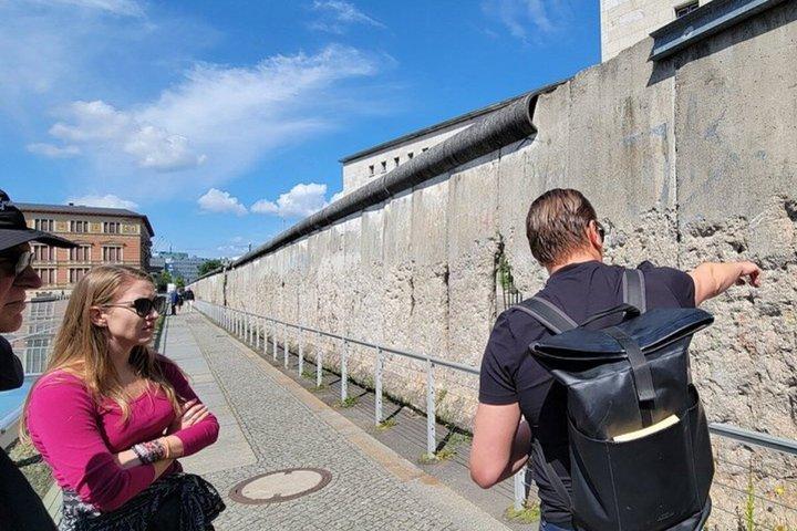 PRIVATO DIETRO IL BERLIN WALL e COLD WAR BERLIN TOUR