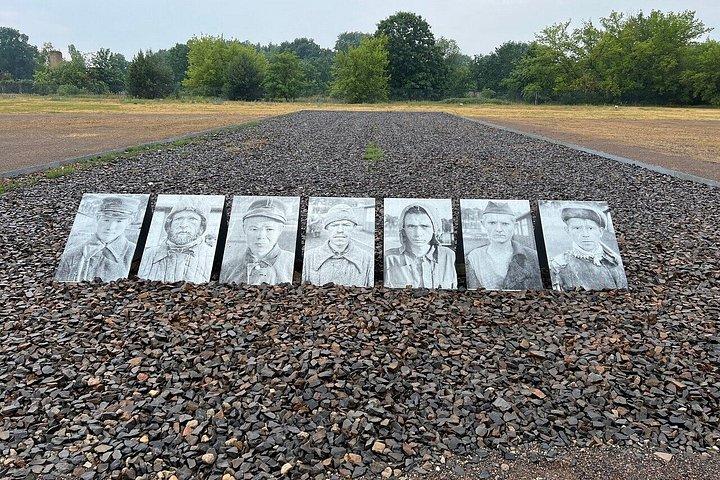 ザクセンハウゼン強制収容所記念館へのプライベートツアー（ライセンス付き）