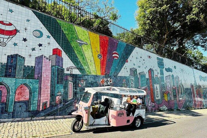 1Hour30Min Tuk Tuk Lisbon Private Guided tour via Tuk Tuk