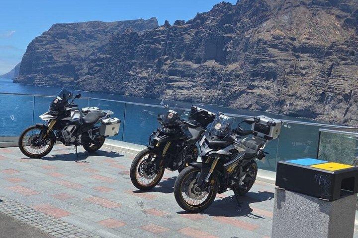 ️ ロス・ギガンテス・コースタル・モーターサイクル・ツアー