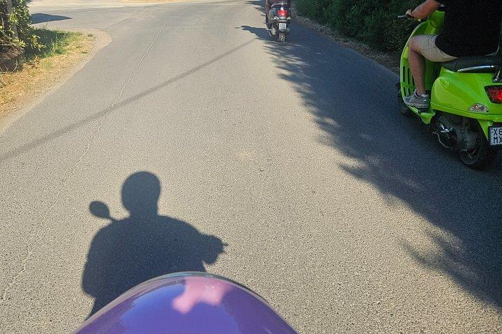 ワイン付きフィレンツェ発トスカーナ田園ベスパツアー