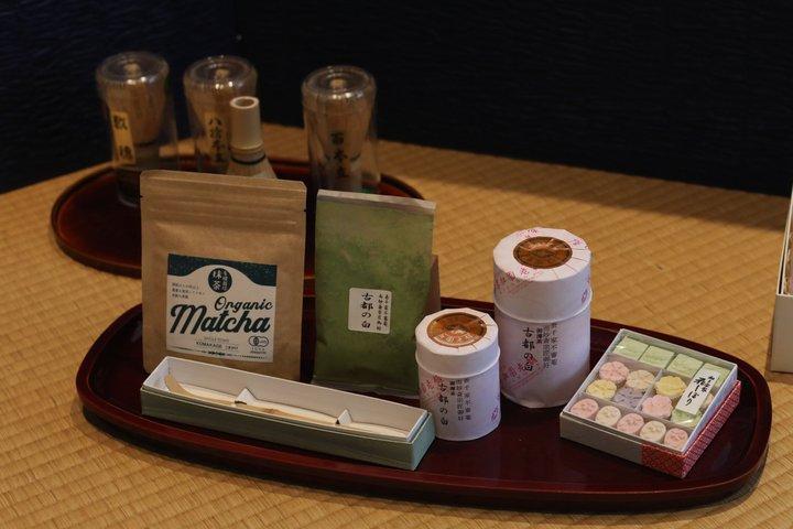 京都の茶道瞑想 茶人と一緒に抹茶を