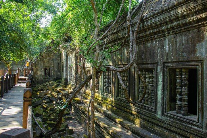 Beng Mealea & Kampong Khleang Floating Village at Tonle Sap Tour