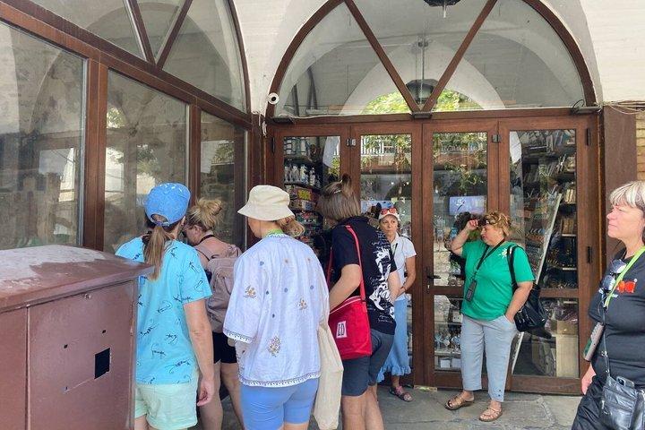 Tour guidato a piedi di Nesebar con visita alla cantina