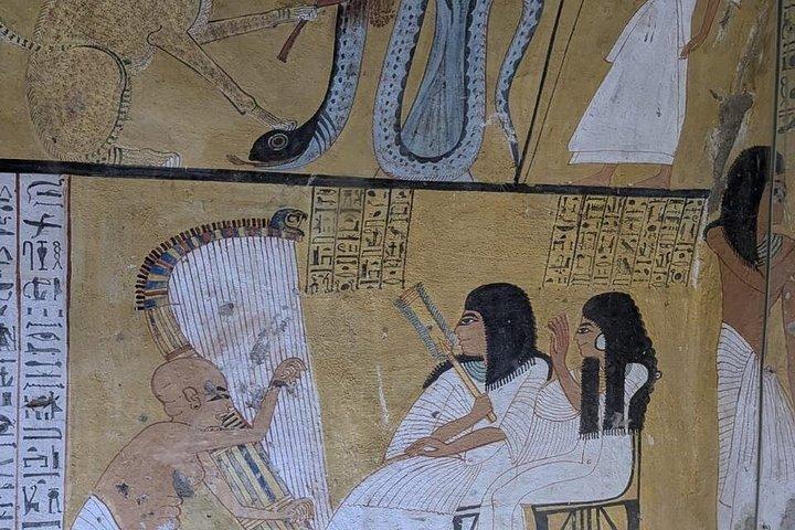 ハブ寺院、貴族の谷、ディア・エル＝マディーナへのプライベート日帰りツアー