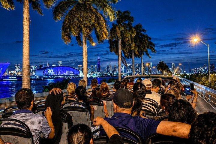 Miami : Tour nocturno turístico en autobús con guía en vivo