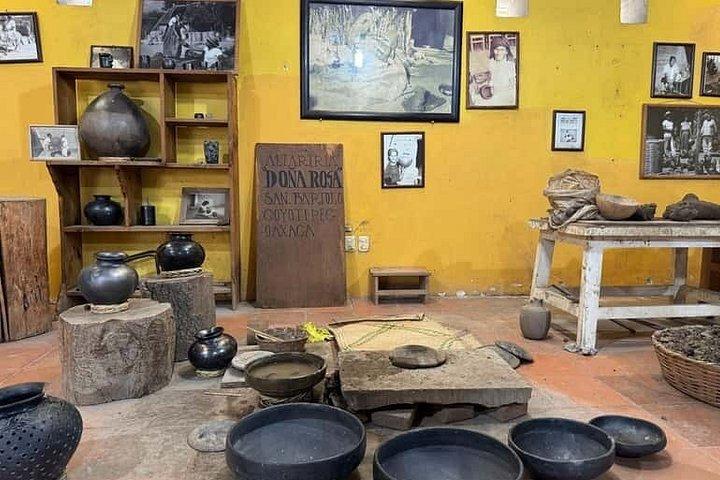 モンテ・アルバンへの半日旅行、先祖伝来のメスカルと黒粘土
