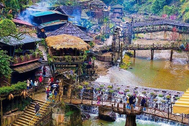 サパ発：猫村散策ツアー（現地ガイド付き）