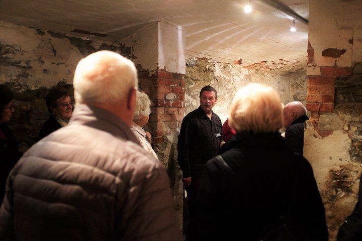 Adelaide: Victoria Square Guided Walking Tour