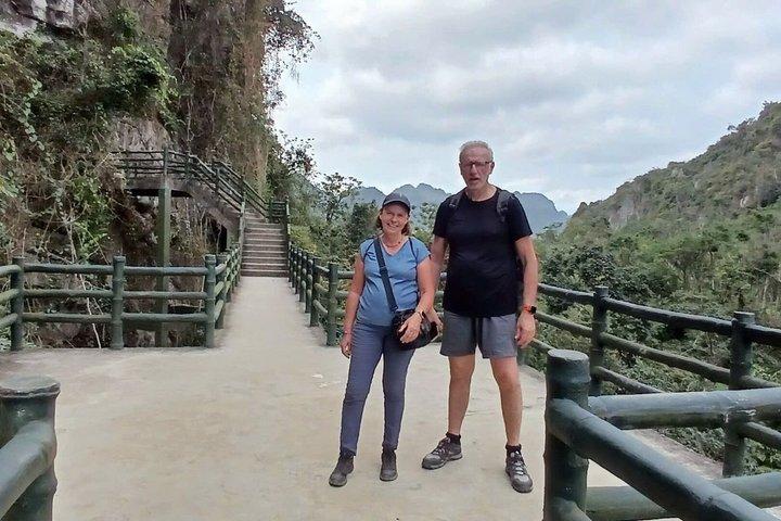 Tour di un giorno del Parco nazionale Cat Ba e del villaggio di Hien Hao