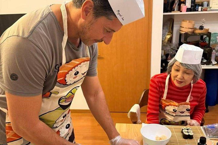 東京の寿司師が教える少人数寿司体験