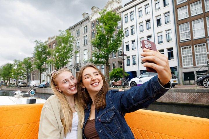 Amsterdam Luxury Open Boat Cruise with Optional Unlimited Drinks