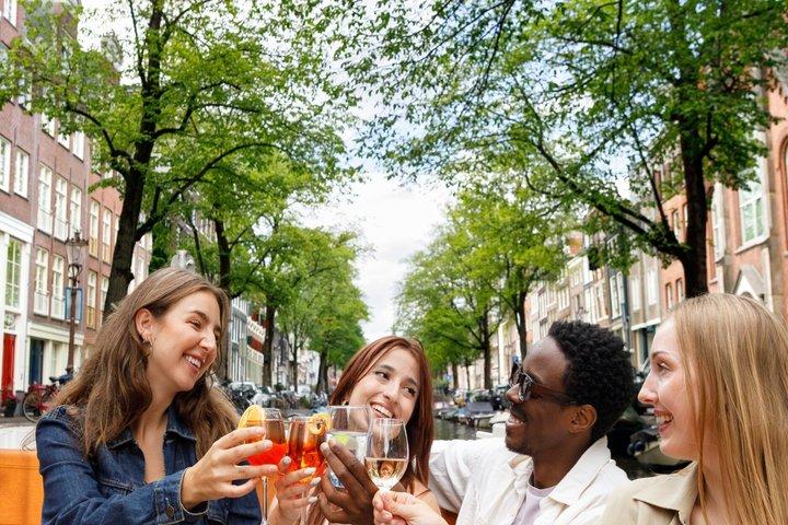 アムステルダム豪華オープンボートクルーズ（オプションで飲み放題）