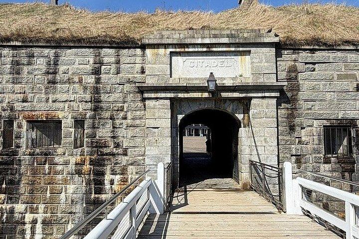 Visite guidée de Peggy's Cove et Halifax