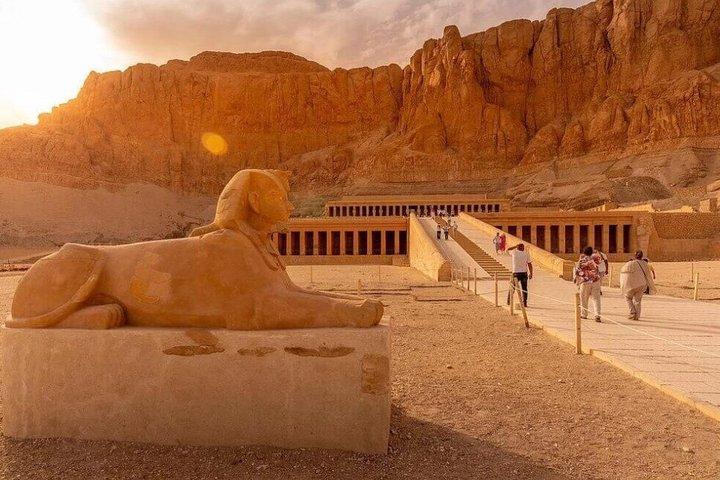 Valley of the Kings and Hatshepsut Temple Tour in Luxor