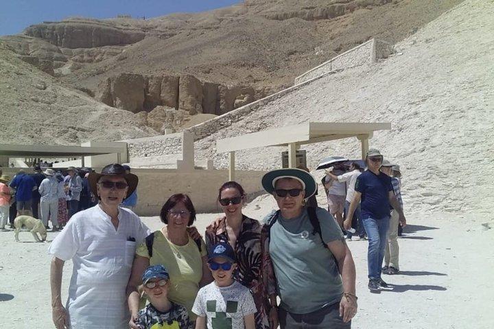Discover Luxor’s West Bank: Kings, Hatshepsut , Habu
