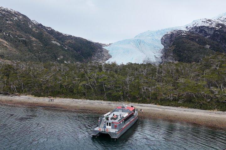 Route of the Glaciers Navigation through the Fjords of Patagonia