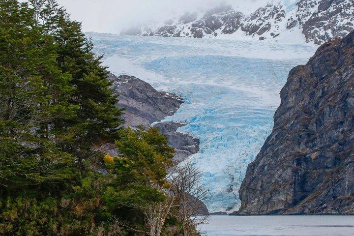 氷河ルート:パタゴニアのフィヨルドを巡る航海