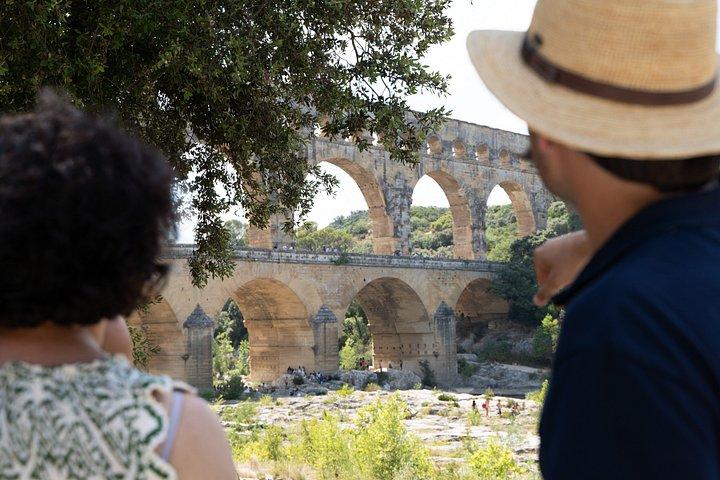 マルセイユ発プロヴァンス日帰り旅行：ボー、ポン・デュ・ガール、アヴィニョン