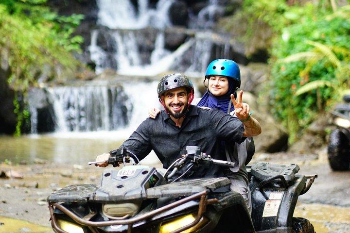 Ubud ATV 450 CC gennem Gorilla Cave med frokost og afhentning