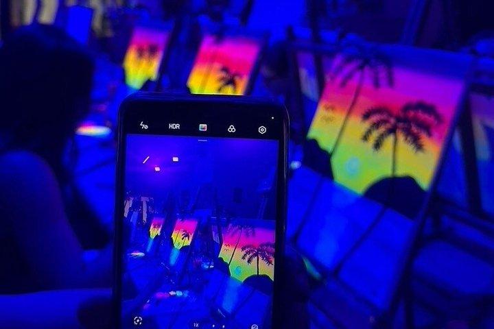 Glow-in-the-Dark Paint & Sip with Unlimited Wine | Barcelona