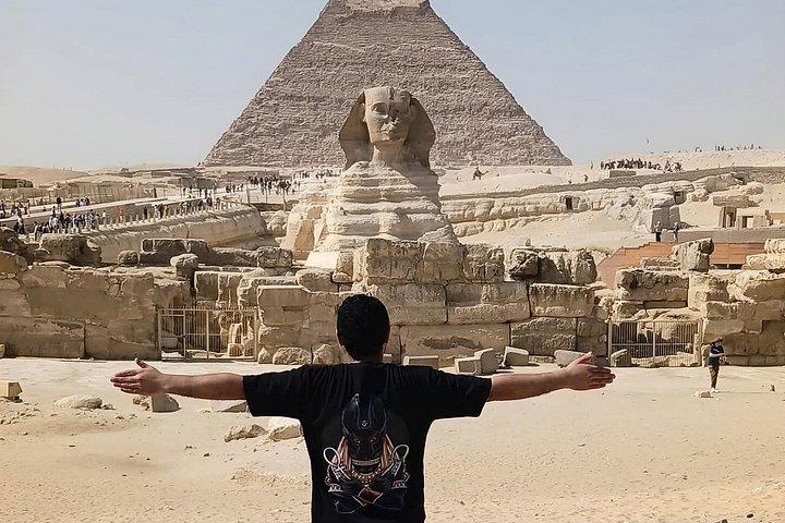 ハルガダからのカイロ日帰り旅行：ピラミッドとグランド・エジプト博物館