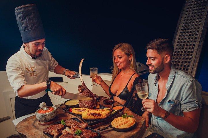 Private luxury catamaran in Tulum with snacks & open bar