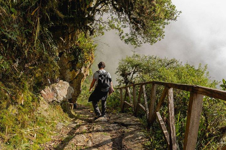 Luxury 4 Days Inca Trail Hiking Experience