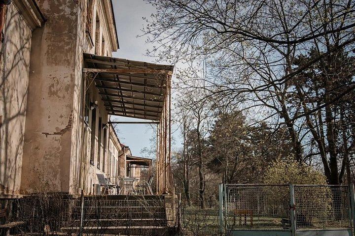 Psychiatrische Klinik & Verlassener Friedhof