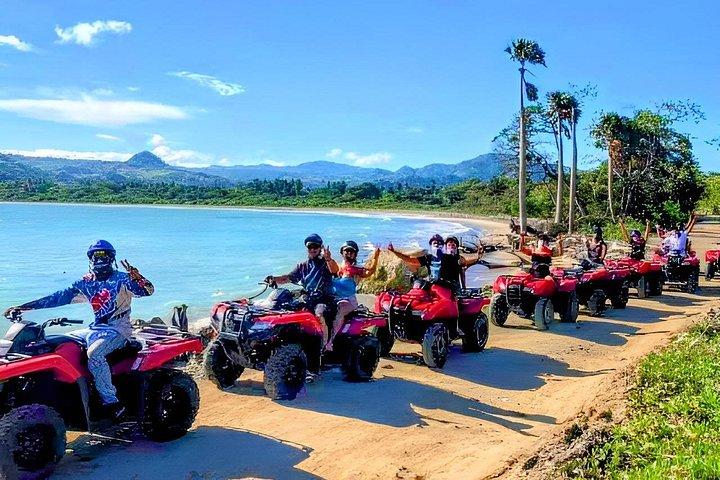 アンバー コーブ - タイノ ベイ スーパー ATV ツアー