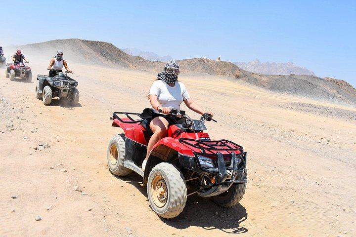 ハルガダ ATV クアッドサファリ、バギー、BBQディナー＆ショー