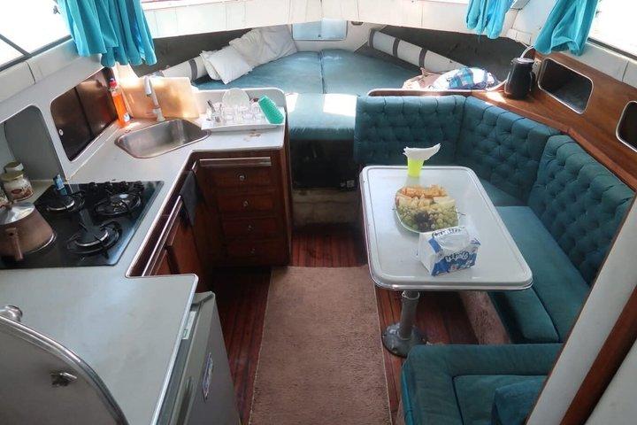 Barca privata , pesca , snorkeling , delfini e pranzo – Hurghada