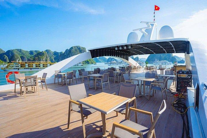 レオナクルーズハロン湾6スターラグジュアリーデイシップビュッフェランチ付き