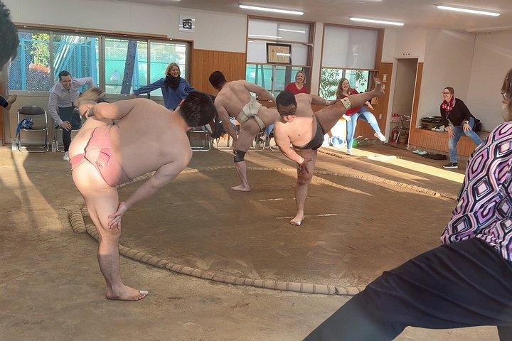 宮城野部屋合宿で大阪相撲の稽古
